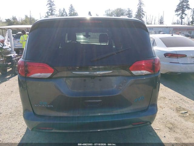 2021 CHRYSLER VOYAGER LXI 17