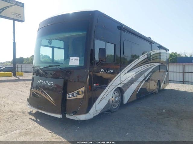 2017 FREIGHTLINER CHASSIS XC 2