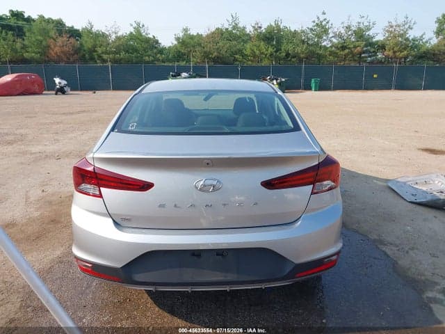 2020 HYUNDAI ELANTRA SE 17