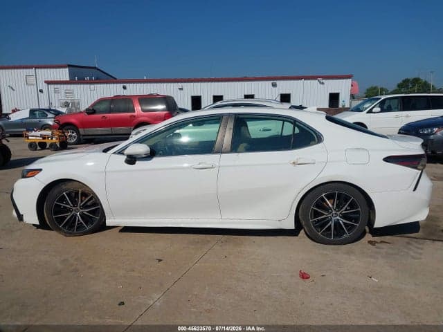 2022 TOYOTA CAMRY SE AWD 13
