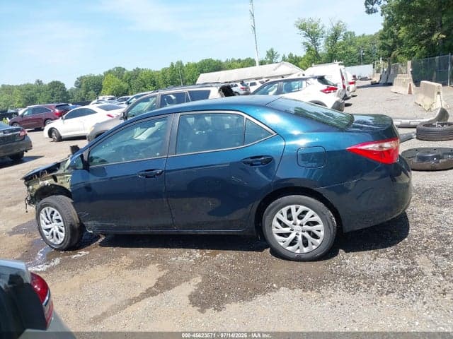 2018 TOYOTA COROLLA LE 14