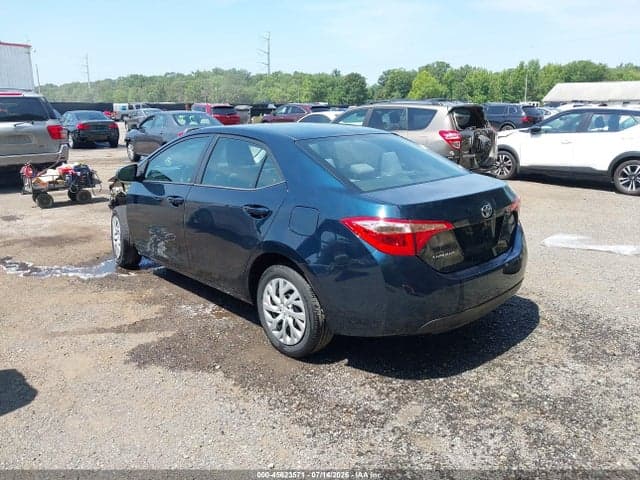 2018 TOYOTA COROLLA LE 3