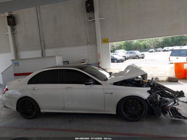2018 MERCEDES-BENZ AMG E 63 S 4MATIC 13