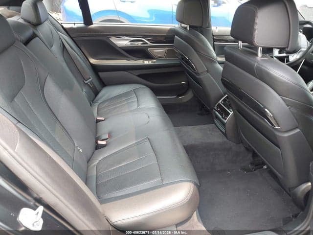 2017 BMW 740I 8