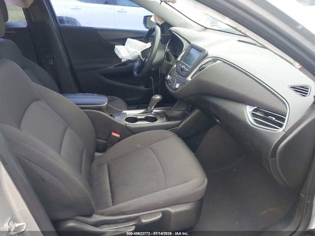 2018 CHEVROLET MALIBU LT 5