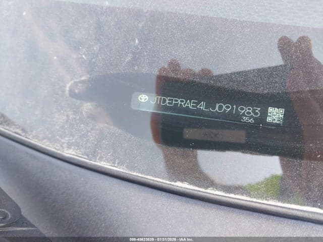 2020 TOYOTA COROLLA LE 9
