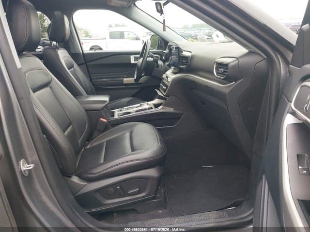 2022 FORD EXPLORER XLT 5