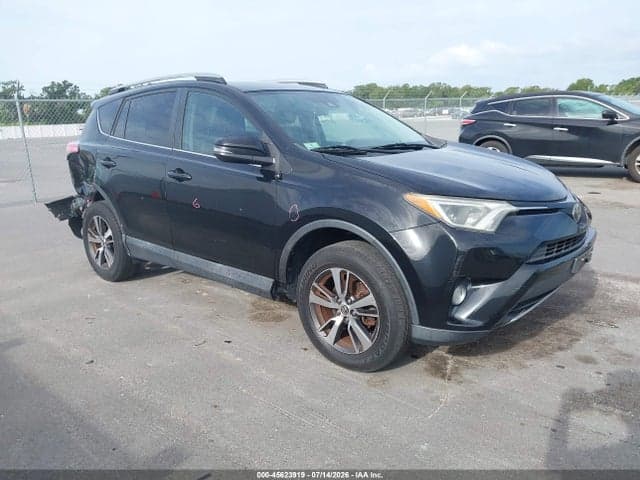 2018 TOYOTA RAV4 XLE 1