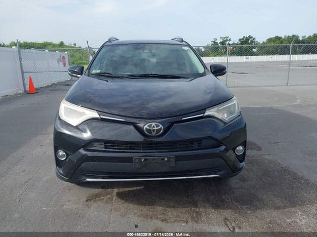 2018 TOYOTA RAV4 XLE 12