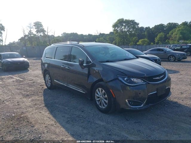 2018 CHRYSLER PACIFICA TOURING L PLUS 1