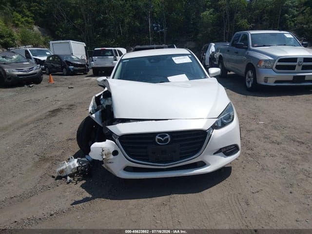 2018 MAZDA MAZDA3 TOURING 12