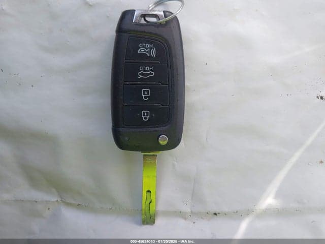 2019 HYUNDAI ACCENT SE 11