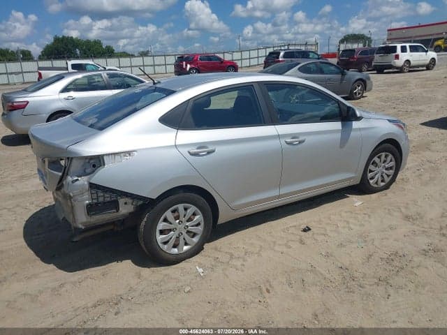 2019 HYUNDAI ACCENT SE 4