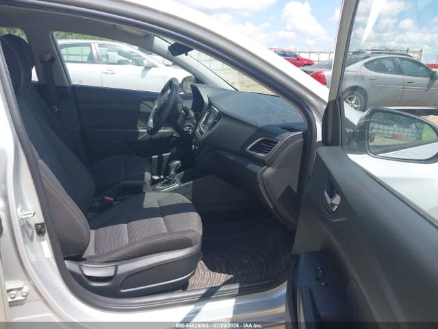 2019 HYUNDAI ACCENT SE 5
