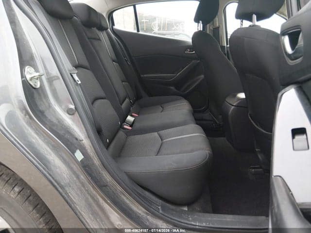 2018 MAZDA MAZDA3 SPORT 8