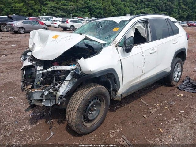 2019 TOYOTA RAV4 LE 2