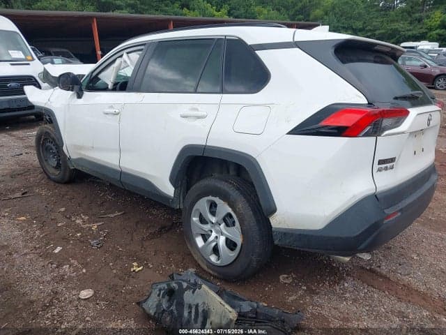 2019 TOYOTA RAV4 LE 3