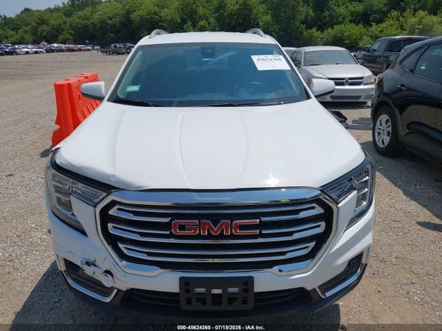 2024 GMC TERRAIN SLT 12
