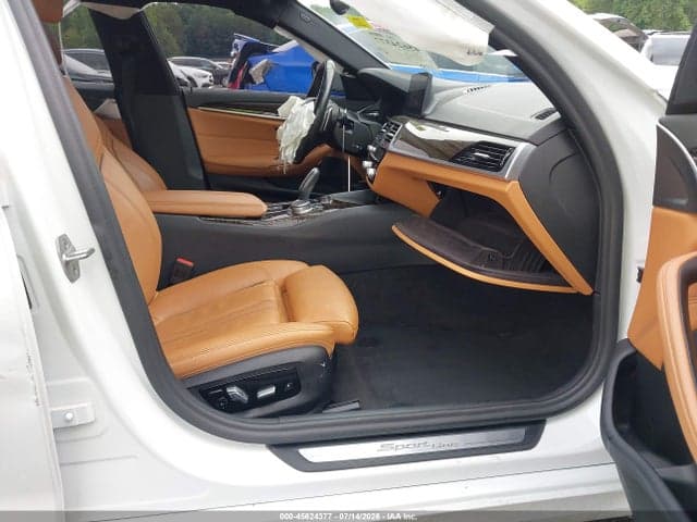 2020 BMW 530I 5