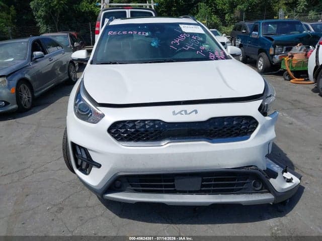 2022 KIA NIRO TOURING SE 12