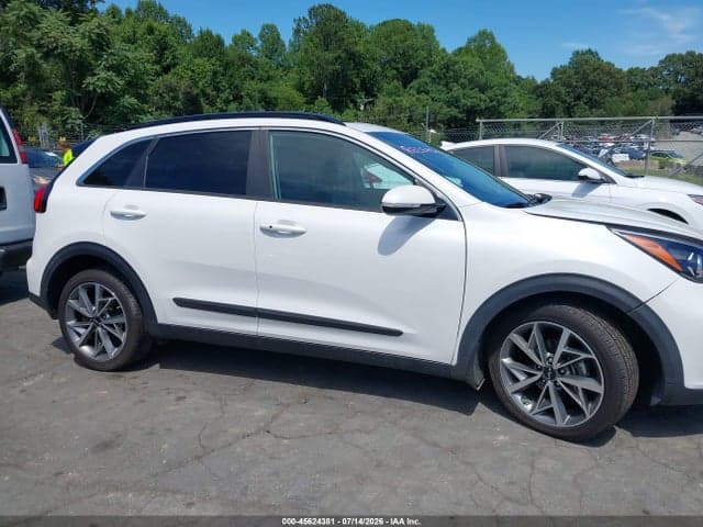 2022 KIA NIRO TOURING SE 13