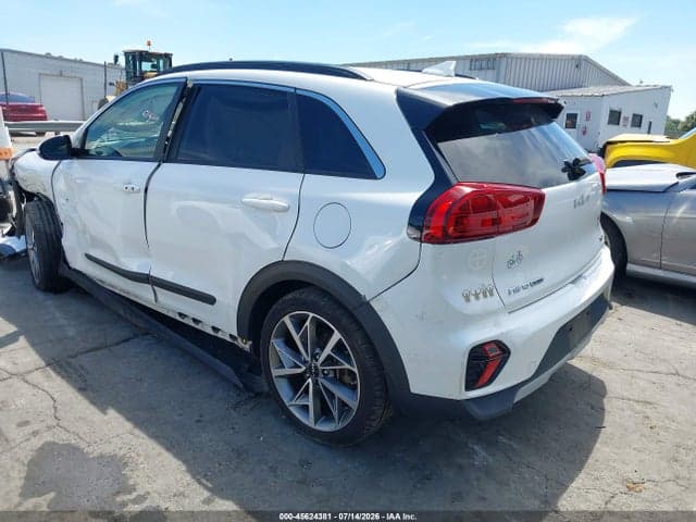 2022 KIA NIRO TOURING SE 3