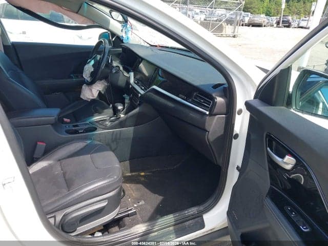 2022 KIA NIRO TOURING SE 5