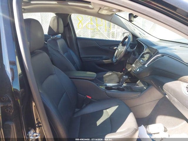 2017 CHEVROLET MALIBU 1LT 5