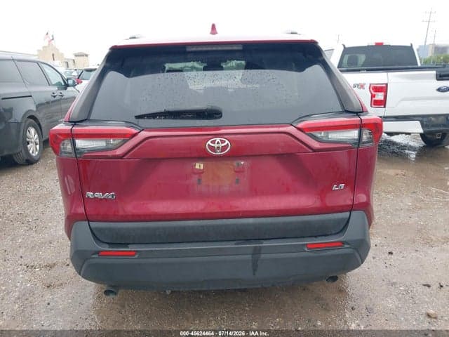2021 TOYOTA RAV4 LE 16