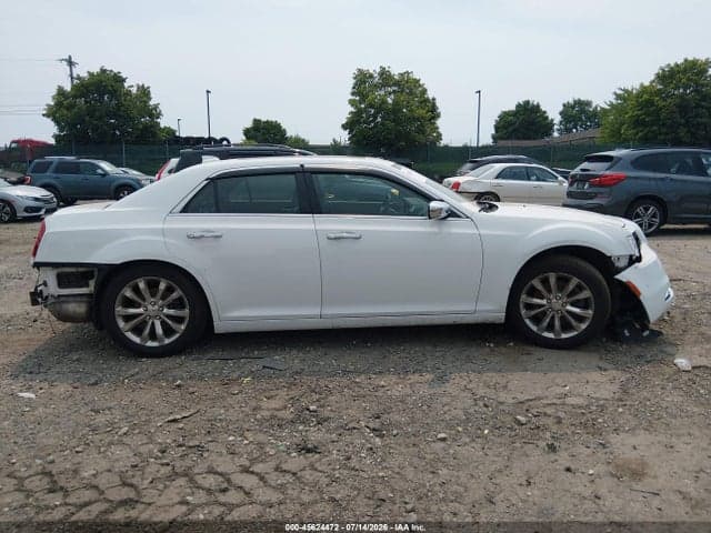 2018 CHRYSLER 300 LIMITED AWD 13