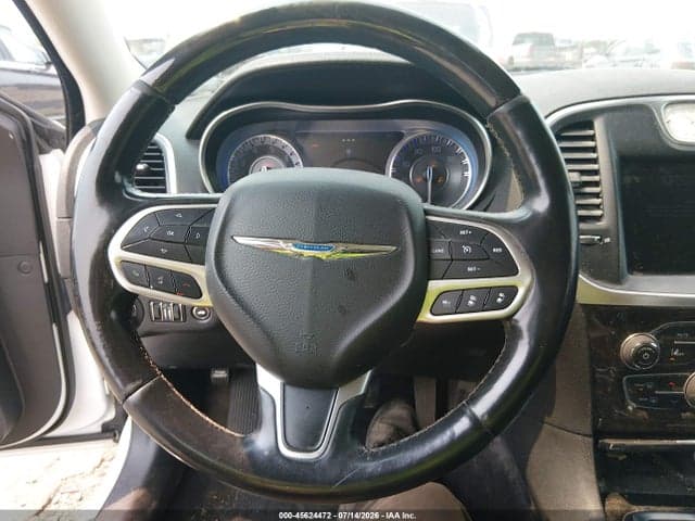 2018 CHRYSLER 300 LIMITED AWD 18