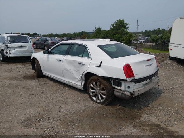 2018 CHRYSLER 300 LIMITED AWD 3