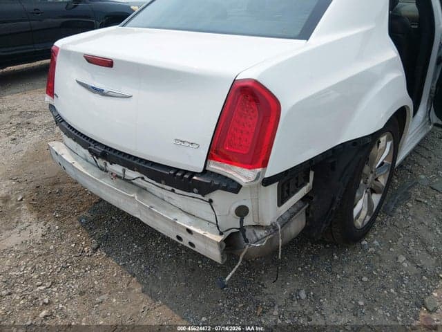 2018 CHRYSLER 300 LIMITED AWD 21