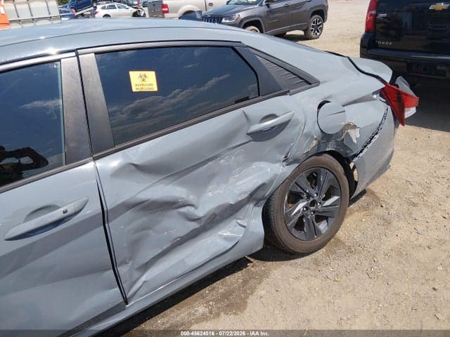 2022 HYUNDAI ELANTRA SEL 6