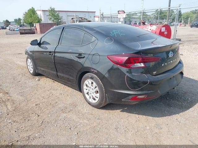 2019 HYUNDAI ELANTRA SE 3