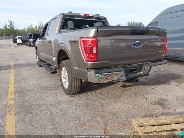 2023 FORD F-150 XLT 3