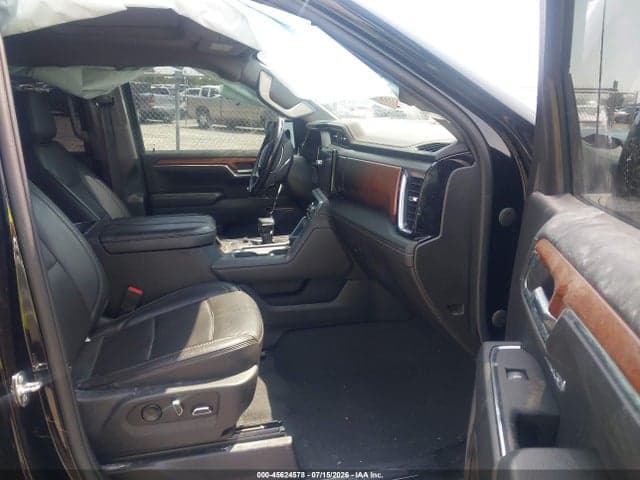 2023 GMC SIERRA 1500 4WD SHORT BOX DENALI 5