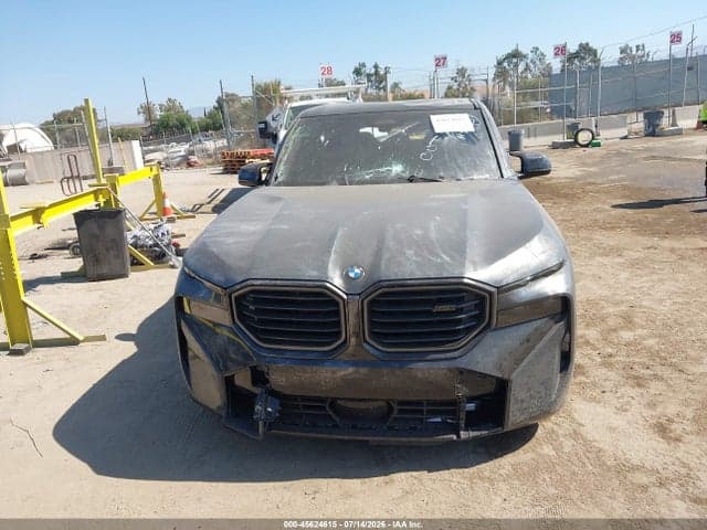 2023 BMW XM 12