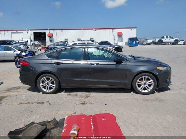 2018 FORD FUSION SE 12
