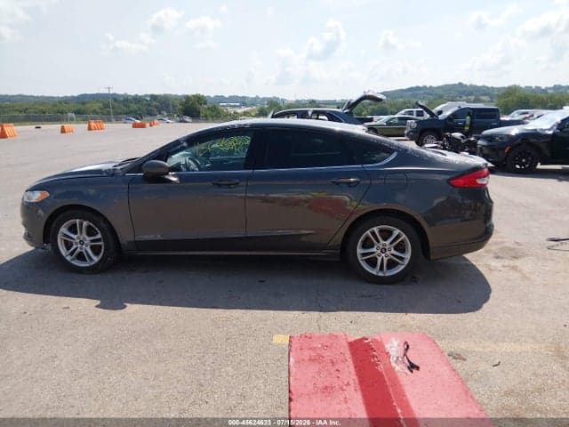 2018 FORD FUSION SE 13