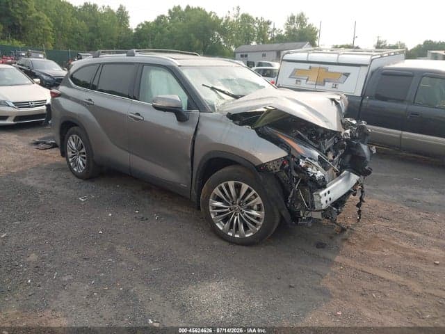 2026 TOYOTA HIGHLANDER HYBRID PLATINUM