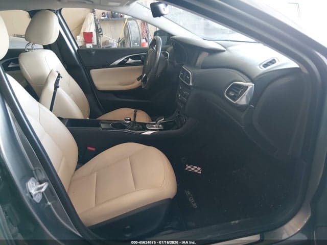 2017 INFINITI QX30 PREMIUM 5