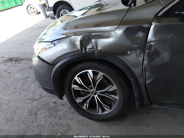 2017 INFINITI QX30 PREMIUM 6