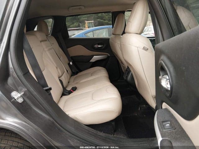 2017 JEEP CHEROKEE LATITUDE 8