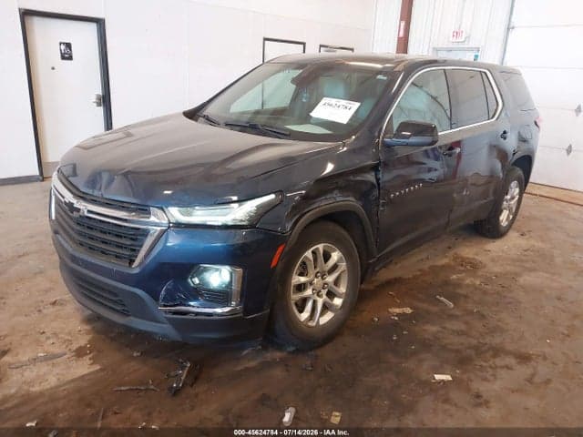 2022 CHEVROLET TRAVERSE FWD LS 2