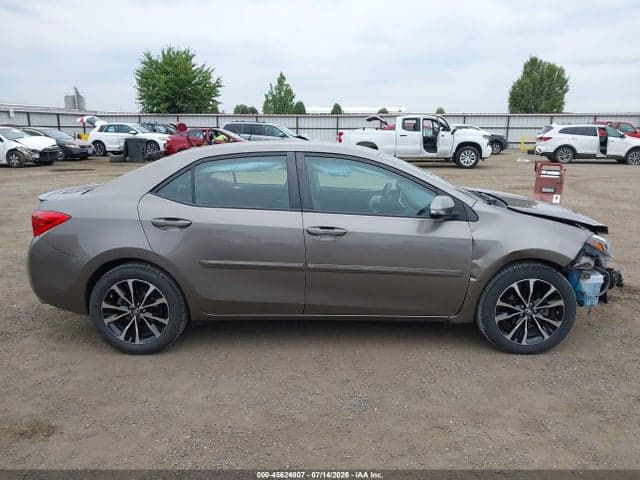 2018 TOYOTA COROLLA SE 14