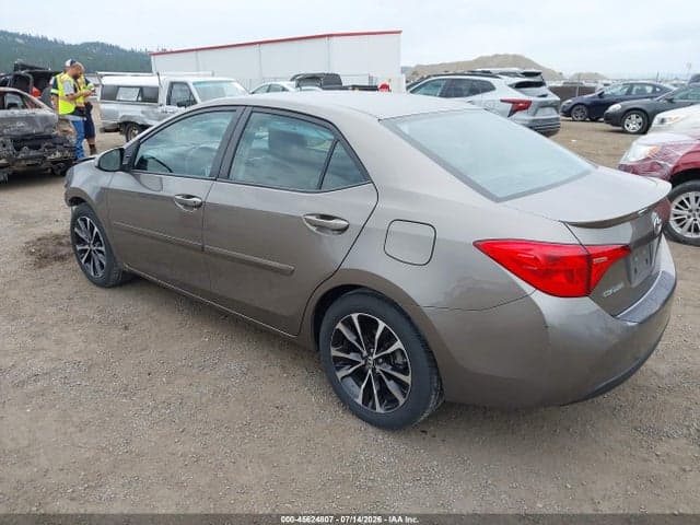 2018 TOYOTA COROLLA SE 3