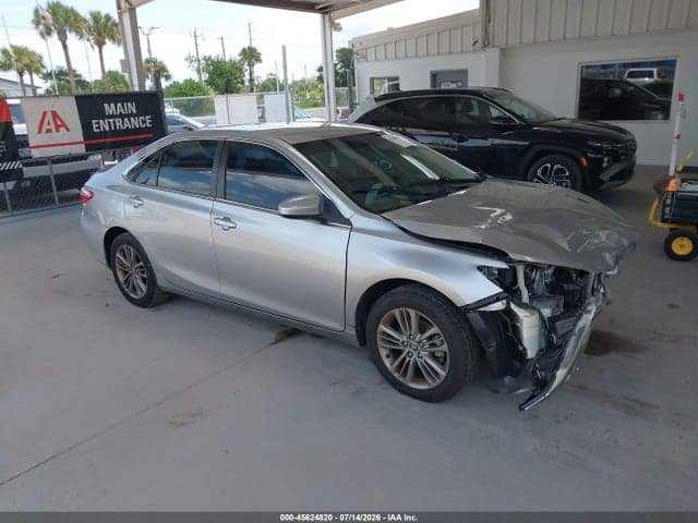 2017 TOYOTA CAMRY SE