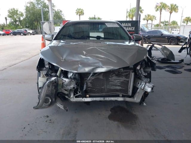 2017 TOYOTA CAMRY SE 13