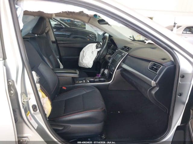 2017 TOYOTA CAMRY SE 5